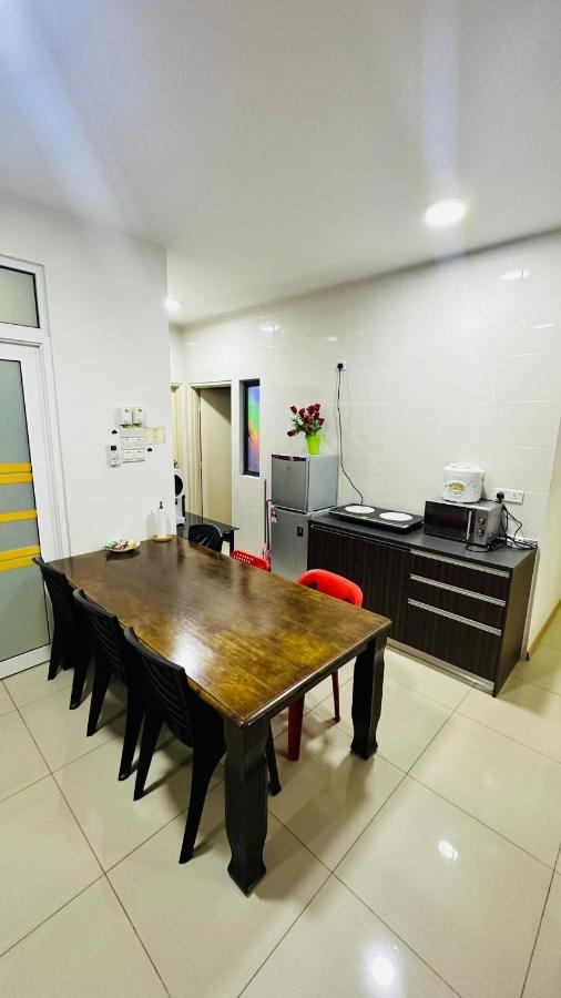 Vista Alam Roomstay Homestay شاه علام المظهر الخارجي الصورة